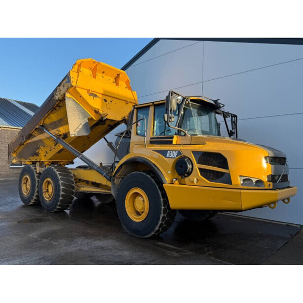 2013 فولفو A30F-44558901