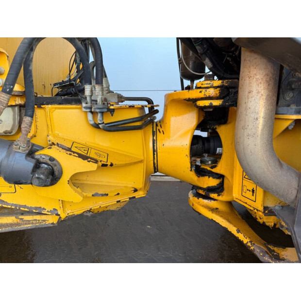 2013 فولفو A30F-44558907