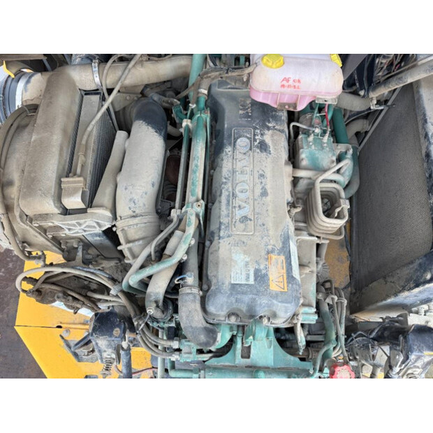 2013 فولفو A30F-44558915