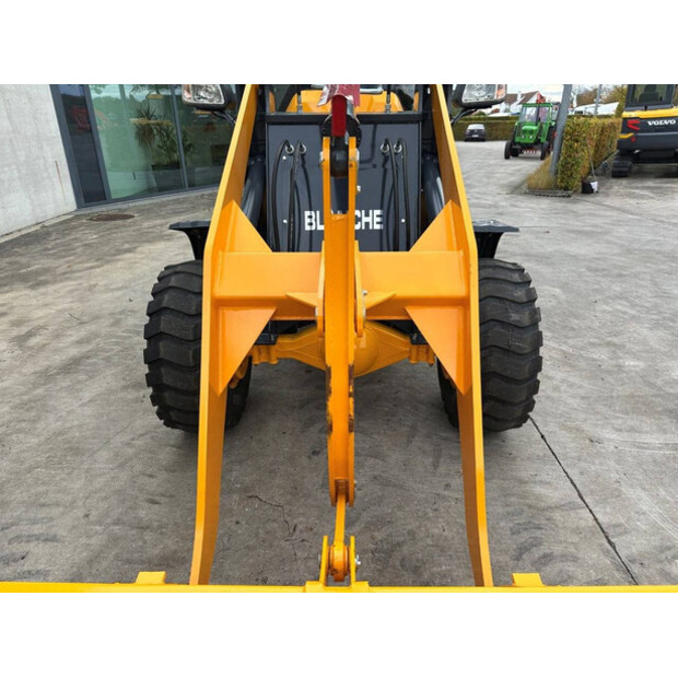 2025 Blanche TW36-44561028