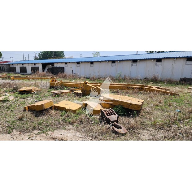 1990 Komatsu D155C-44570375