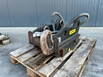 Image for ATTACHMENTS 2018 OilQuick OQ65