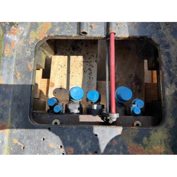 2017 OilQuick OQ65-44576098