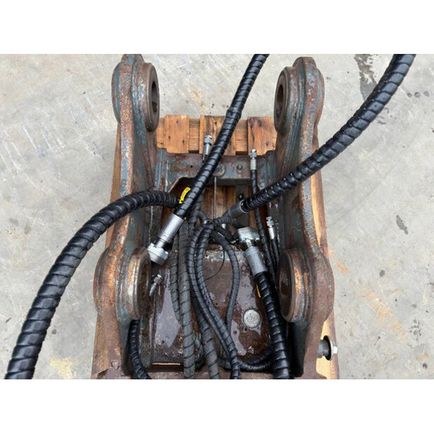 2011 OilQuick OQ70/55-44576198