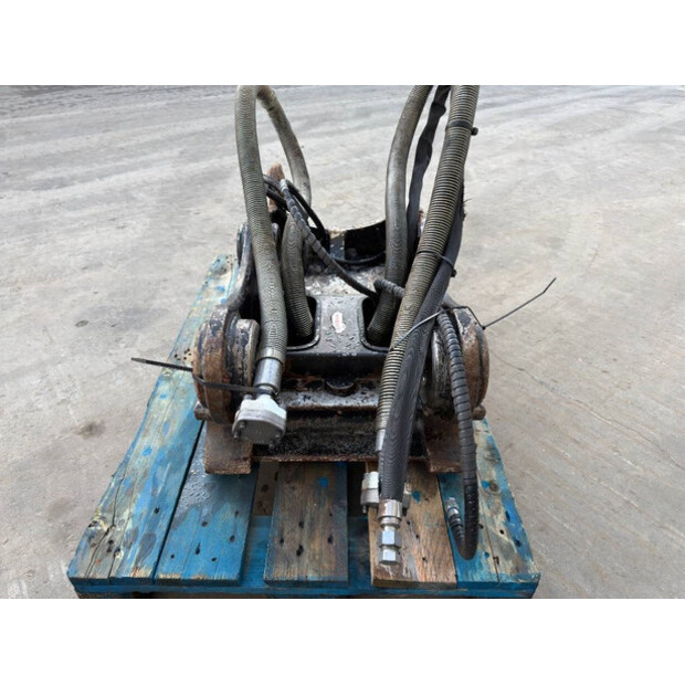 2015 OilQuick OQ70/55-44576261