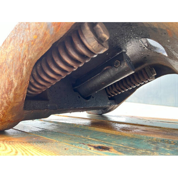 2017 فيراكتيرت CW45-44576412