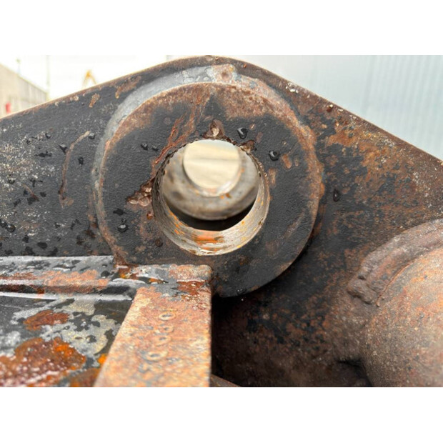 2011 فيراكتيرت SW2007/08-44576516