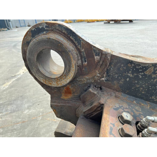 2016 Caterpillar 352F-44576545