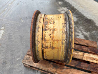 caterpillar-17-5r25-44576601