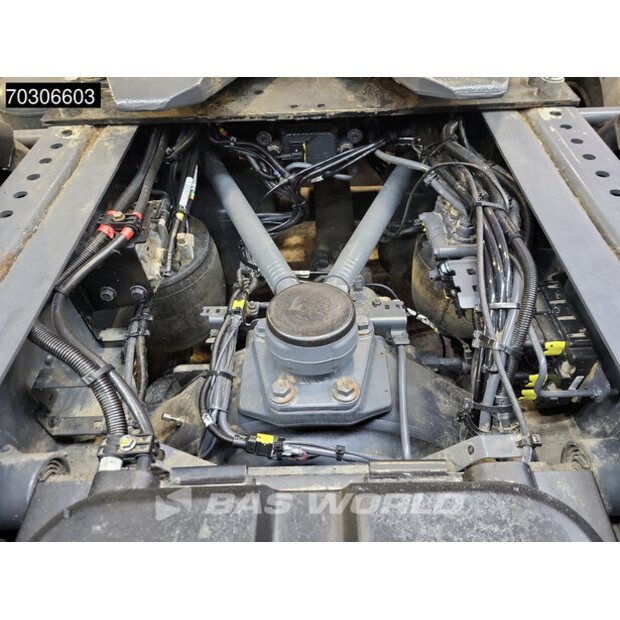 2021 داف XF 530-44590778