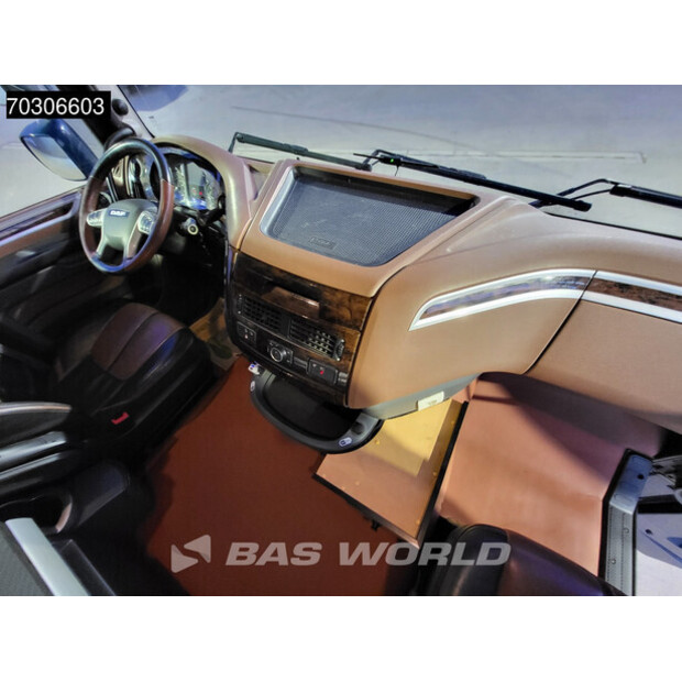 2021 داف XF 530-44590780