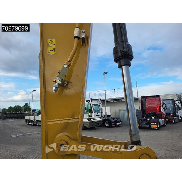 2025 كاتربيلر 320D3 GC-44591058