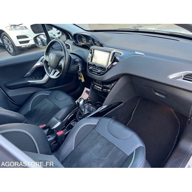 2016 Peugeot 2008-44605546