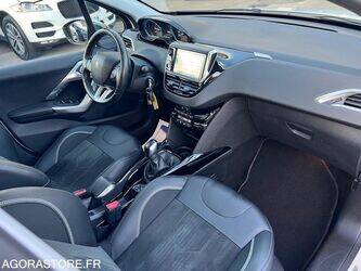 2016-peugeot-2008-1398945-44605546