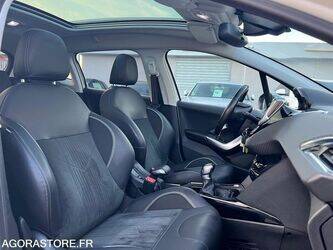 2016-peugeot-2008-1398945-44605547