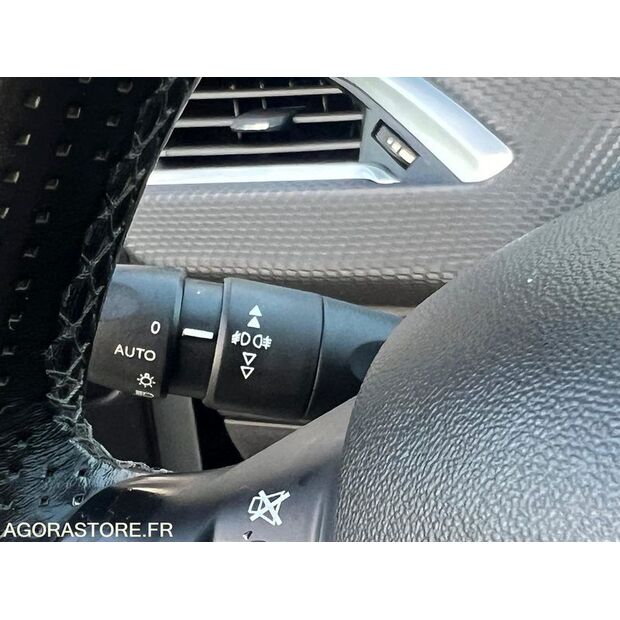 2016 Peugeot 2008-44605557