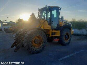 صورة ل شيولات 2018 فولفو L45H للبيع في بولندا