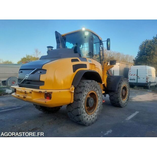 2018 فولفو L45H-44605572