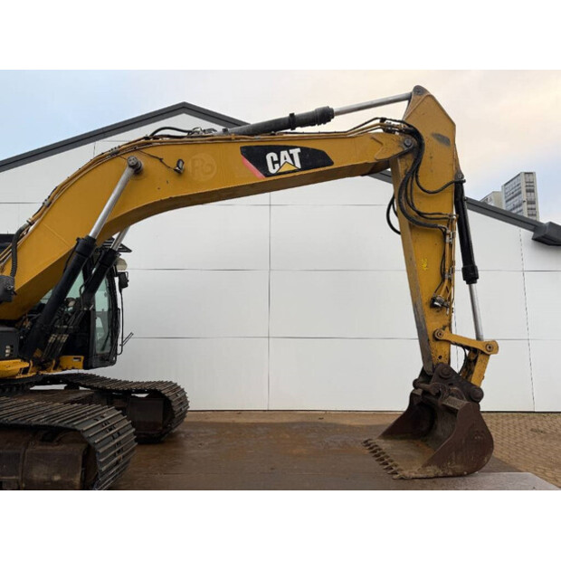 2014 كاتربيلر 329E-44605806