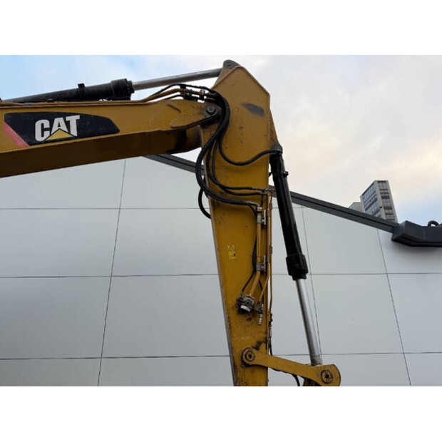 2014 كاتربيلر 329E-44605807