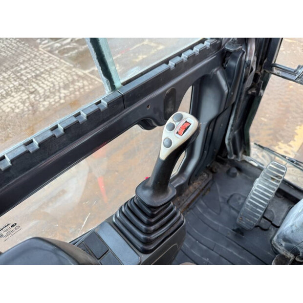 2013 دووسان DX160W-3-44605859