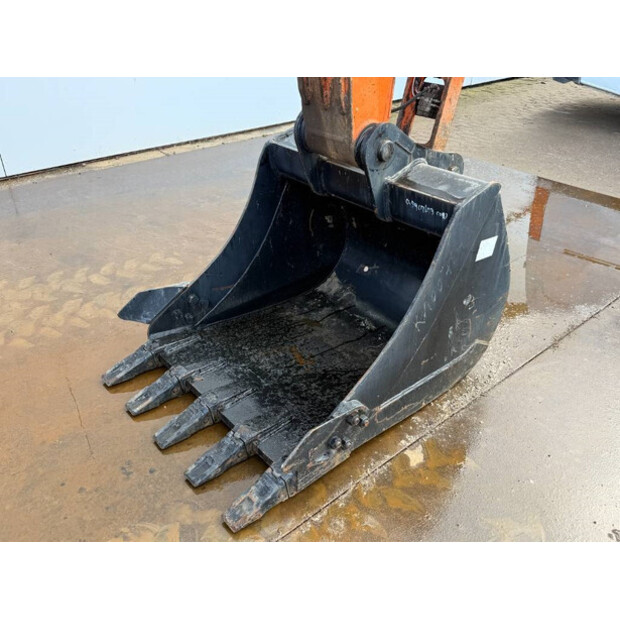 2013 دووسان DX160W-3-44605870