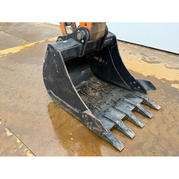 2013 دووسان DX160W-3-44605871