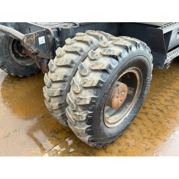 2013 دووسان DX160W-3-44605875