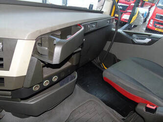 2013-volvo-fh-12-420-1398969-44606009