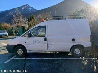 صورة ل عربات 1999 بيجو Expert للبيع في فرنسا