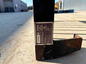 2013-caterpillar-320d-1399011-44619572