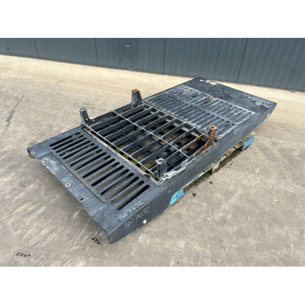 2016 Caterpillar 320F-44619681