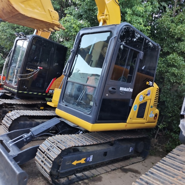 2024 Komatsu PC70-44621124