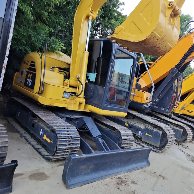 2024 Komatsu PC70-44621126