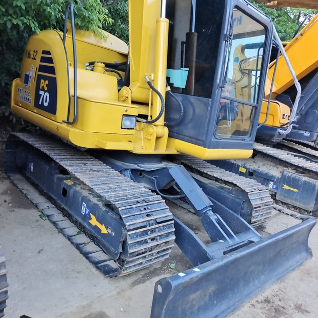 2024 Komatsu PC70-44621128