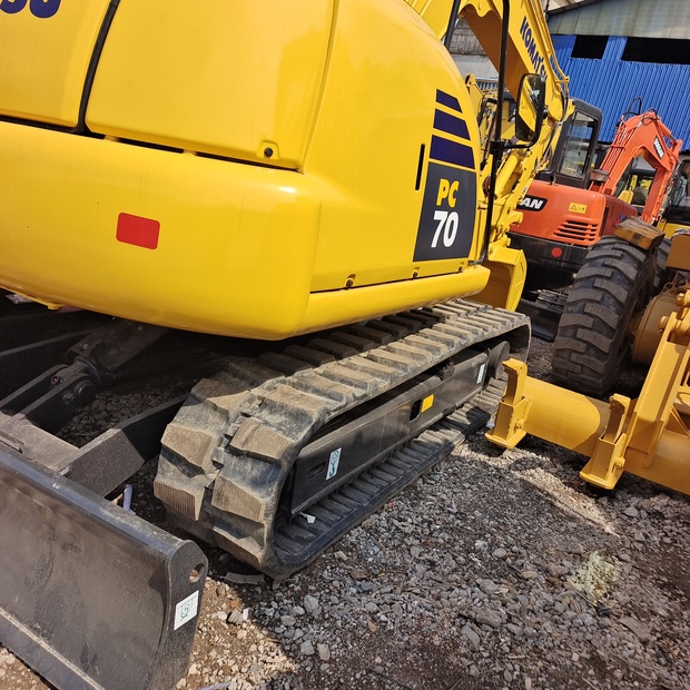 2023 Komatsu PC70-44621162