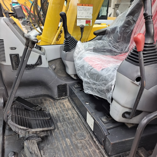 2024 Komatsu PC78US-44621179