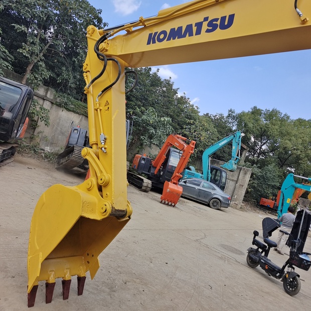 2024 Komatsu PC78US-44621190