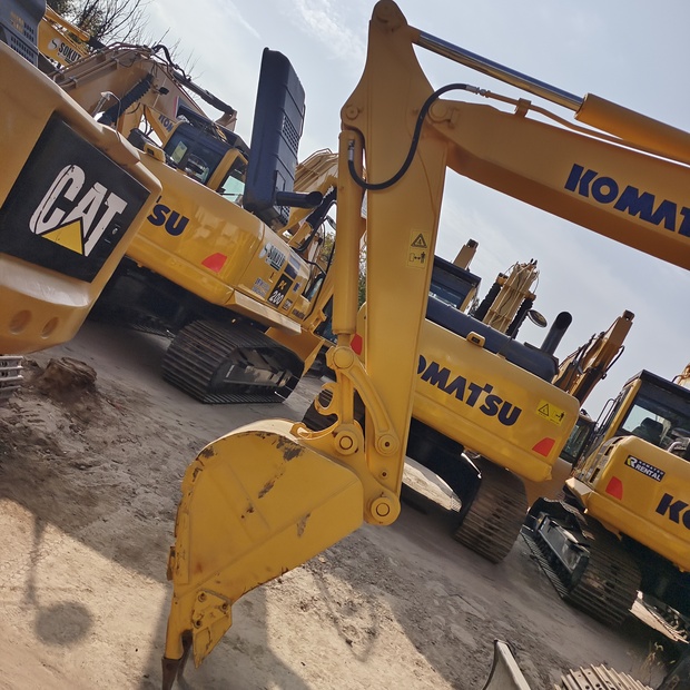 2023 Komatsu PC78US-44621204