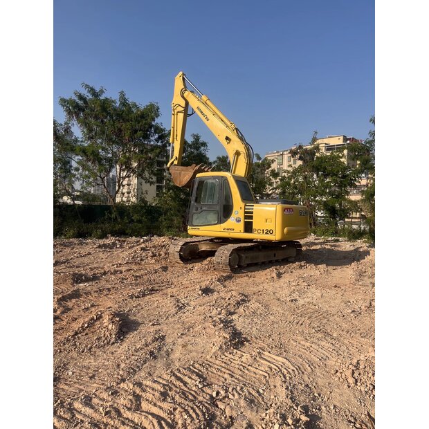 2023 Komatsu PC120-44621324