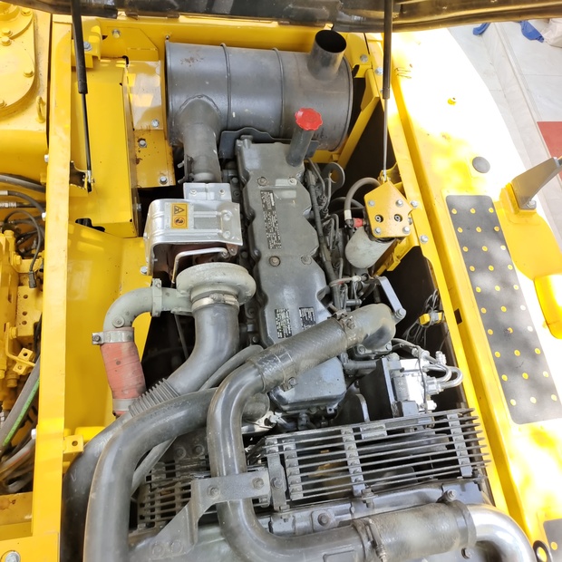 2024 كوماتسو PC200-8-44621351