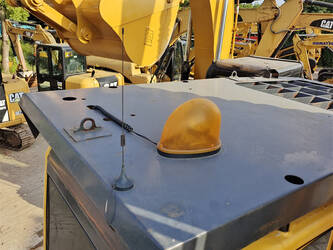 2023-komatsu-pc200-8-1399089-44621369