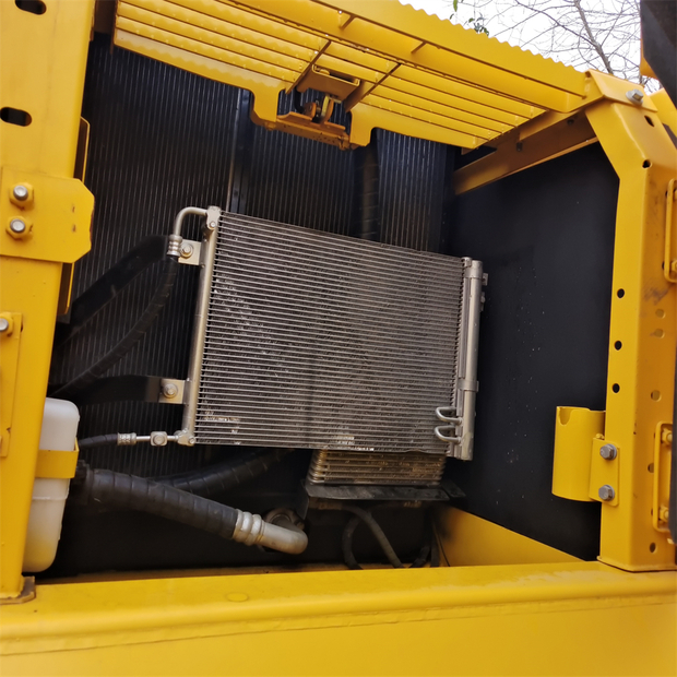 2024 Komatsu PC210-8-44621382