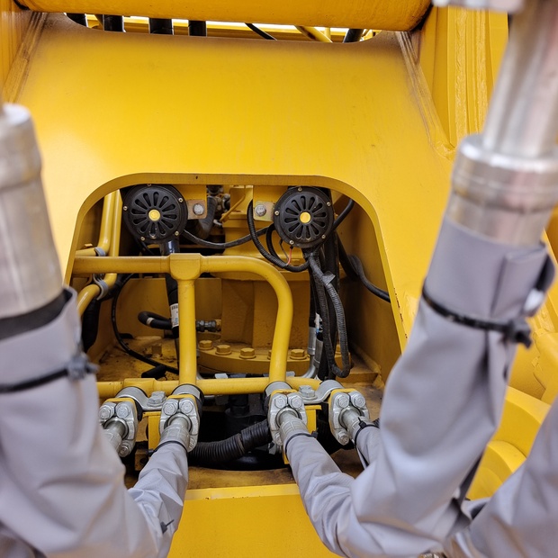 2023 Komatsu PC210-8-44621448