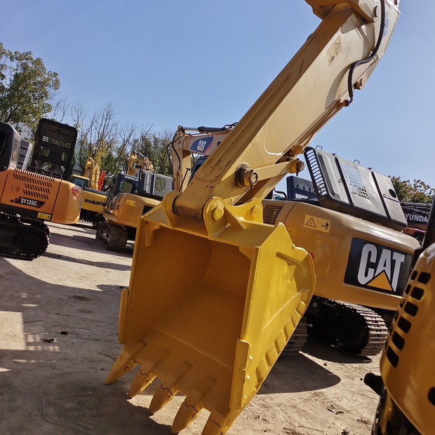 2024 Komatsu PC360-7-44621666