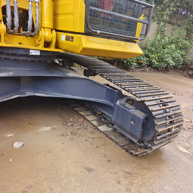 2024 Komatsu PC200-8-44621752