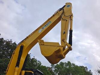 2023-komatsu-pc220-8-1399107-44621769