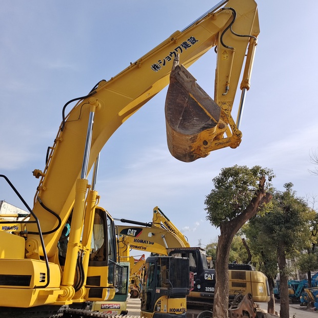 2023 Komatsu PC400-8R-44621799