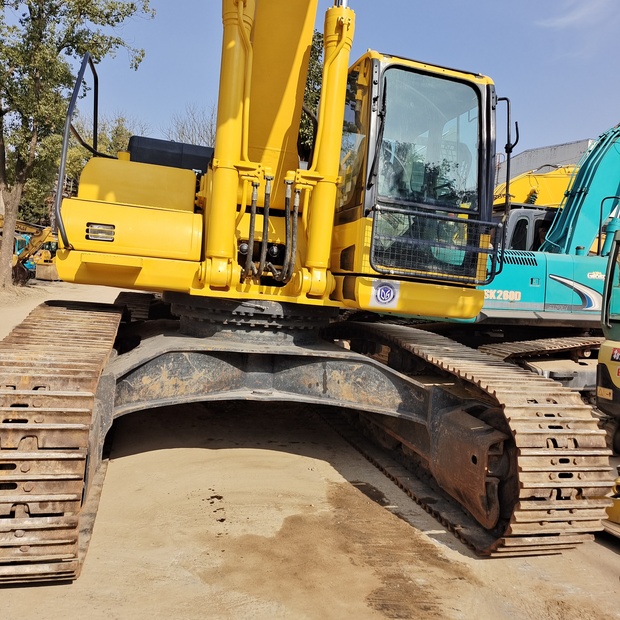 2023 Komatsu PC400-8R-44621801