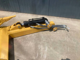 2025-caterpillar-963-ng-1399361-44624184